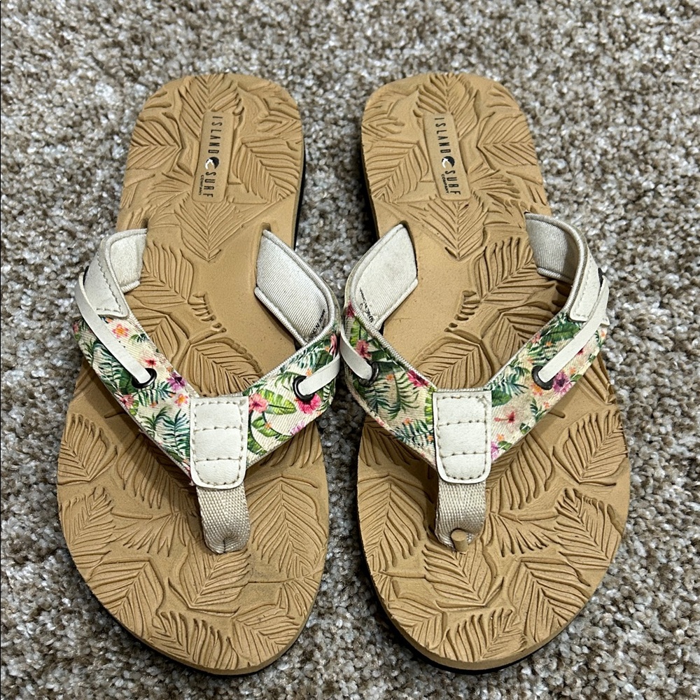 Stylish Floral Sandals by Yellow Box